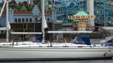 Dolgu ve iskelesi Stockholm Merkezi. İsveç.