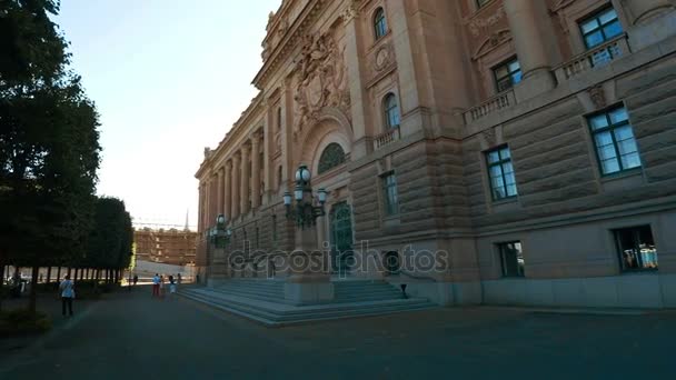 Edifício Reichstag em Estocolmo. Suécia . — Vídeo de Stock