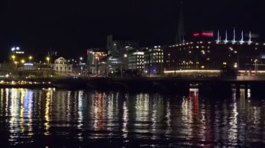 Stokholm Merkez İstasyonu. İsveç. Gece, ışıklar