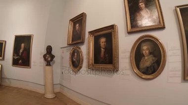 Muhteşem Odalar ve St. Petersburg Mikhailovsky Kalesi'nin iç.