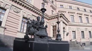 İmparator paul anıt ben mikhailovsky kalenin avlusunda. Saint-petersburg.