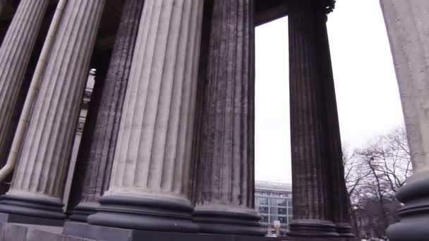 Columnas de la Catedral de Kazán en San Petersburgo . — Vídeo de stock