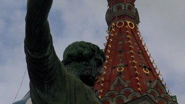 Çikolatalı için anıt ve Pozharsky. Kızıl Meydan, Moskova.