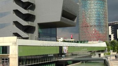 Barcelona 'daki Torre Agbar. İspanya.