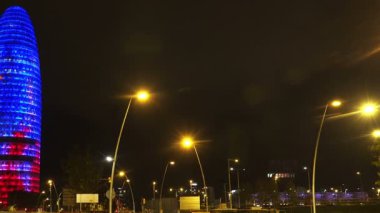 Barcelona'da Torre Agbar. İspanya. Gece.