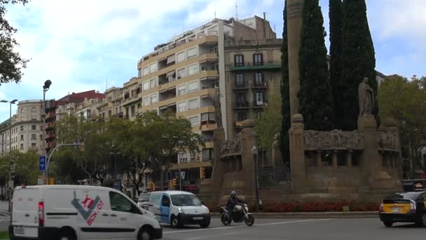 Barcelona. Španělsko. Architektura, starých domů, ulic a čtvrtí. — Stock video