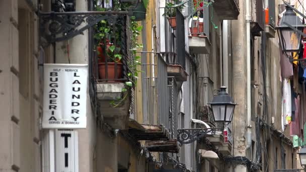 Old street in Barcelona. Spain. — Stock Video
