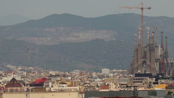 Kathedraal van de Sagrada Familia In Barcelona. Spanje. — Stockvideo