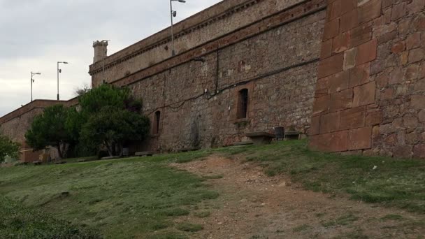 Château Montjuic à Barcelone. Espagne . — Video