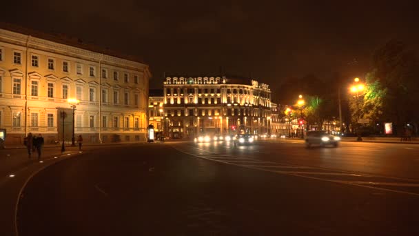 Hus i början av Nevsky Prospekt. 4k. — Stockvideo