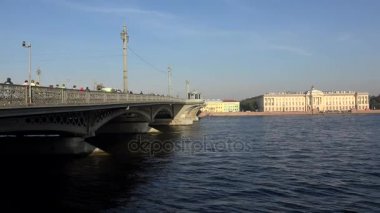 Blagoveshchensky asma köprü. Saint-Petersburg. 4k.