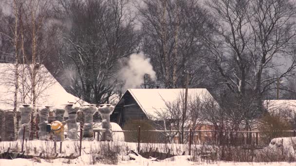 Het dorp in de winter. 4k. — Stockvideo