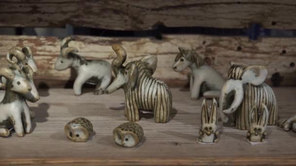 Souvenir shop of ceramics. 4K. — Stock Video