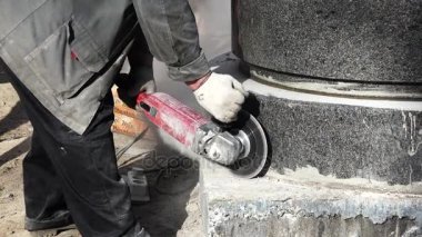 Mason değirmeni granit testere. 4k.