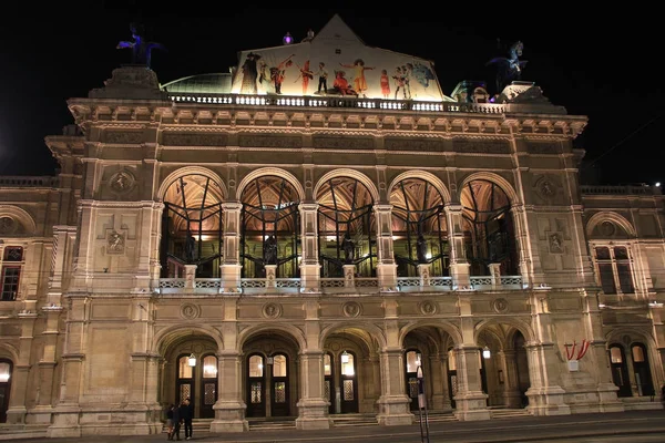 Opera ev Viyana'da inşa