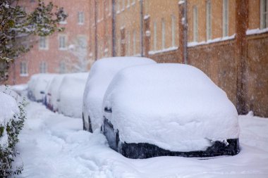 kar engellenen yollar