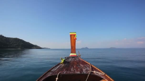 Long tail boat in Thailand — Stock Video