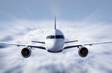 Bulutların üzerinde uçan uçak