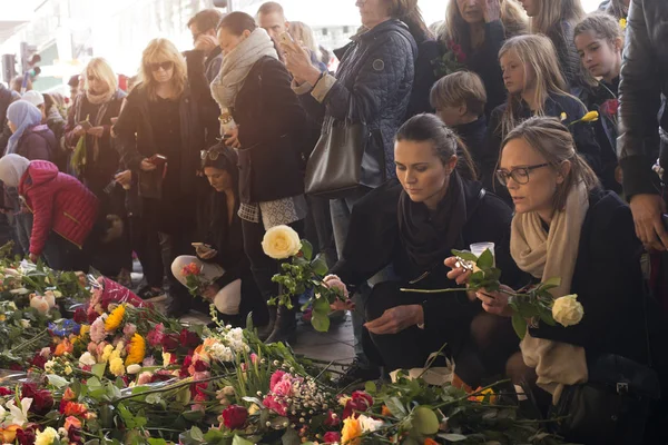 Stockholm, Zweden - 09 April 2017: Floral Tributes in Stockholm, — Stockfoto