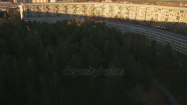 Casas Modernas Estocolmo Luz Del Sol Bajo Cielo Nublado — Vídeo de stock