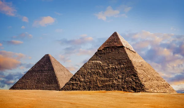 Giza piramisok, Kairó, Egyiptom — Stock Fotó