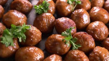 Lezzetli köfteler, yukarıdan.