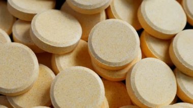 Multivitamin takviye tableti, kapat