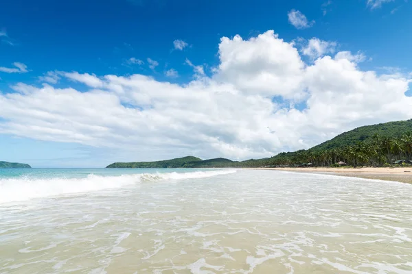 Salah satu pantai paling terkenal di Kepulauan Filipina . — Stok Foto