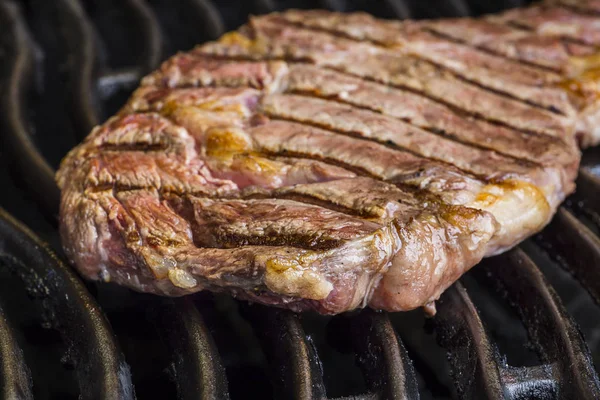 Bistecca alla griglia — Foto Stock