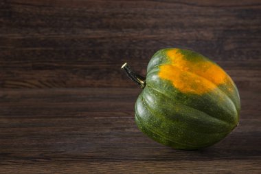 Yeşil tatlı hamur tatlısı