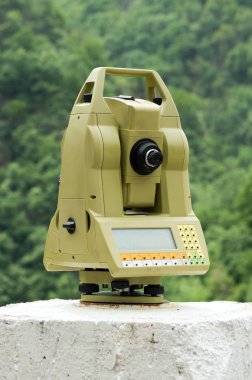 Jeodezik ölçüm cihazı