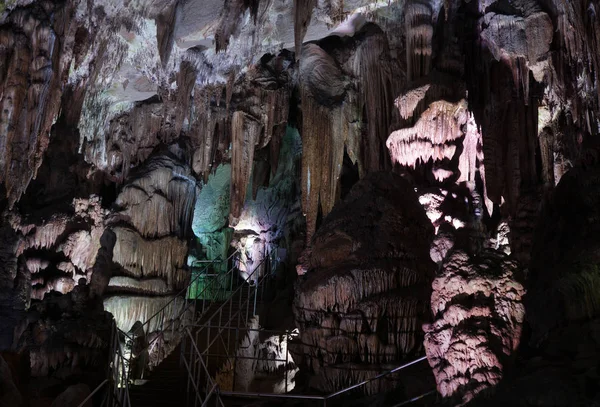 Vista da caverna de Ledenika — Fotografia de Stock