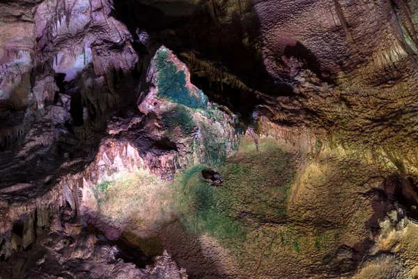 Vista da caverna de Ledenika — Fotografia de Stock