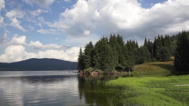 Vue depuis le barrage de Dospat 