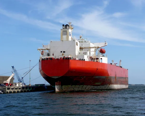 Vista Navio Abastecimento Petróleo Atracado Porto Pensacola Flórida — Fotografia de Stock
