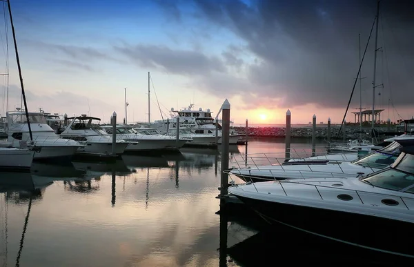 Yachten Ankern Palafox Pier Mit Sonnenuntergang Hintergrund — Stockfoto