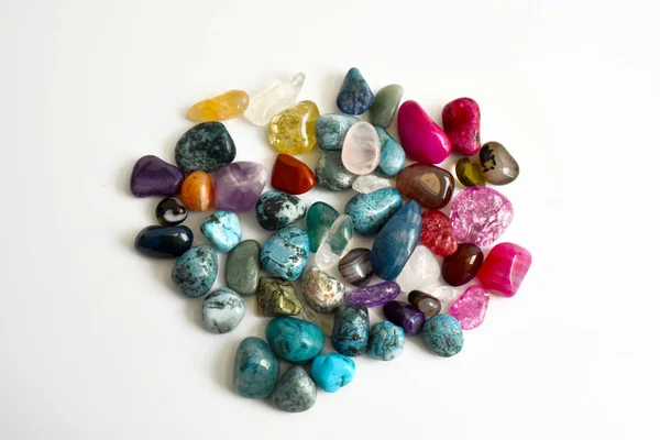 Stenar, färgade kristaller. — Stockfoto