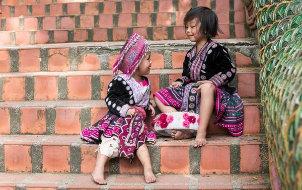 Schattig Hilltribe meisjes in Chiang Mai, Thailand — Stockfoto