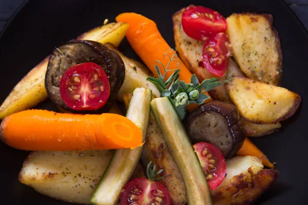 Plate with various vegetables — Stock Photo, Image