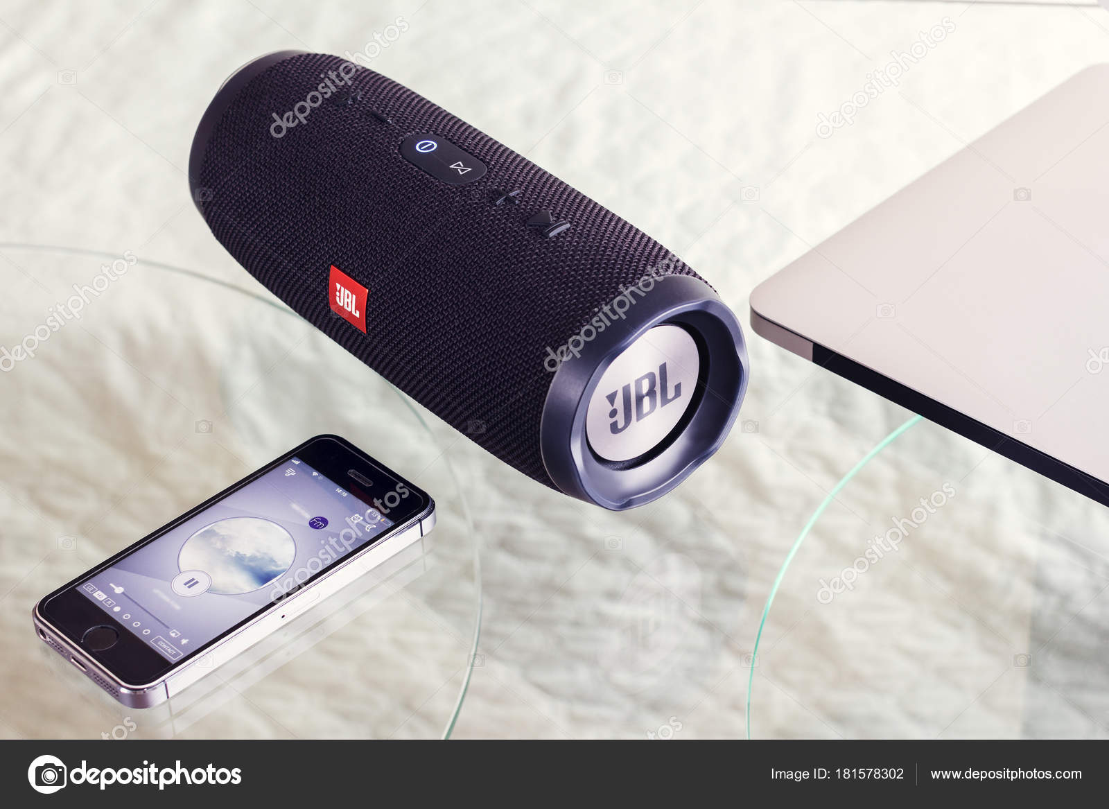 jbl charge 3 iphone