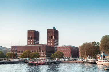 Gezinti güvertesinden Oslo Belediyesi