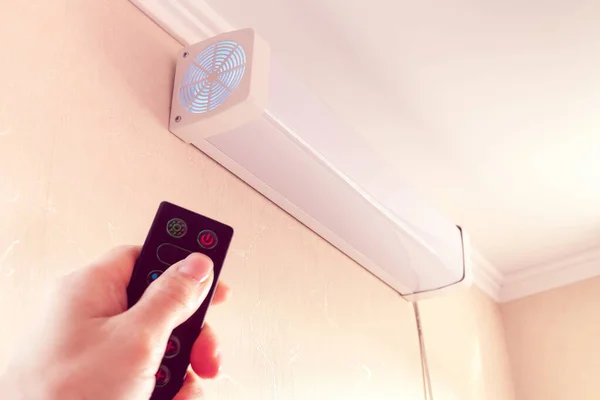 Hand Remote Controlled Includes Bactericidal Air Recirculator Hanging Wall Quartzing — 스톡 사진