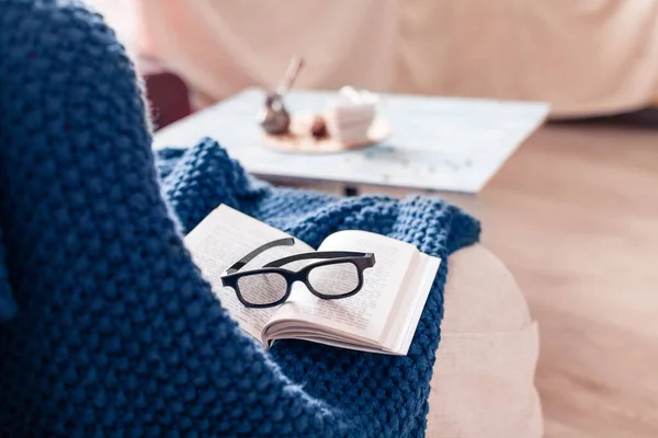 Day Relaxation Reading Book Morning Coffee Isolation Period — Stock Photo, Image