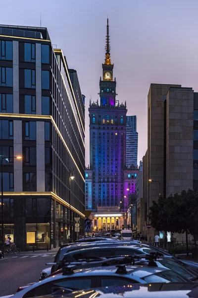 Centrala Warszawa på natten — Stockfoto