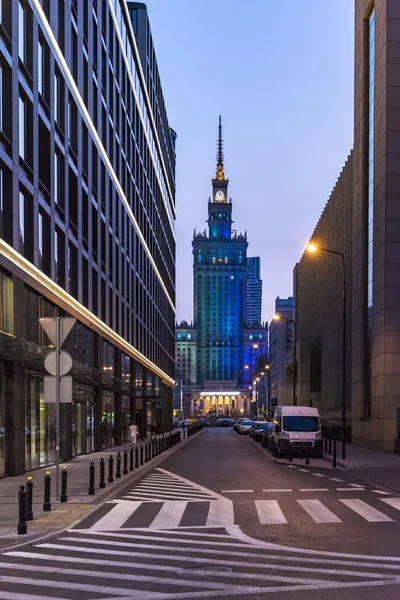 Centrum Warszawy w nocy — Zdjęcie stockowe