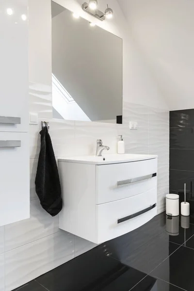 Deatil современного дизайна удобная ванная комната — стоковое фото