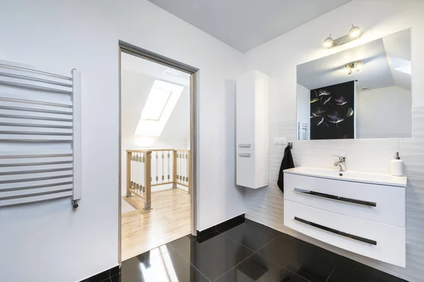 Modern tasarım rahat banyo — Stok fotoğraf