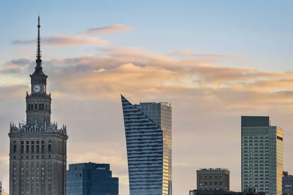 Варшавские небоскребы панорамный вид — стоковое фото