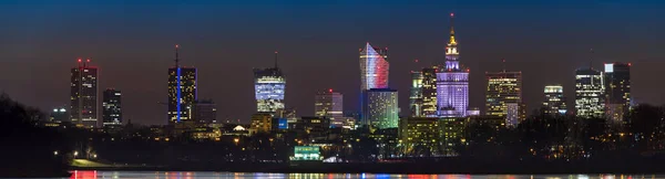 Night panorama of Warsaw skyline — Stock Photo, Image