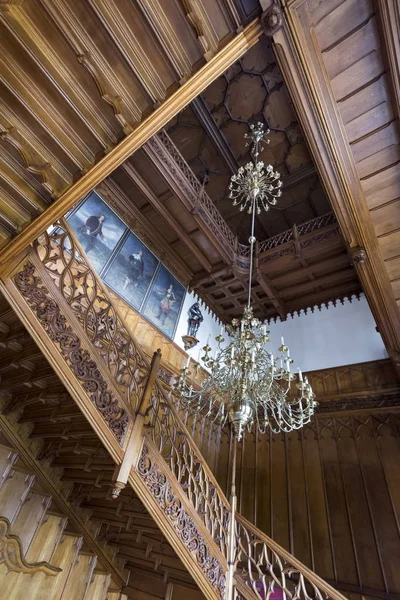 Escadaria decorativa no Castelo de Lednice. Castelo de Lednice . — Fotografia de Stock